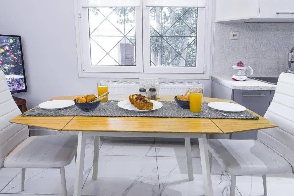 Modern Fully-Equipped House, 5 Min Walk From Metro Villa Atina Dış mekan fotoğraf