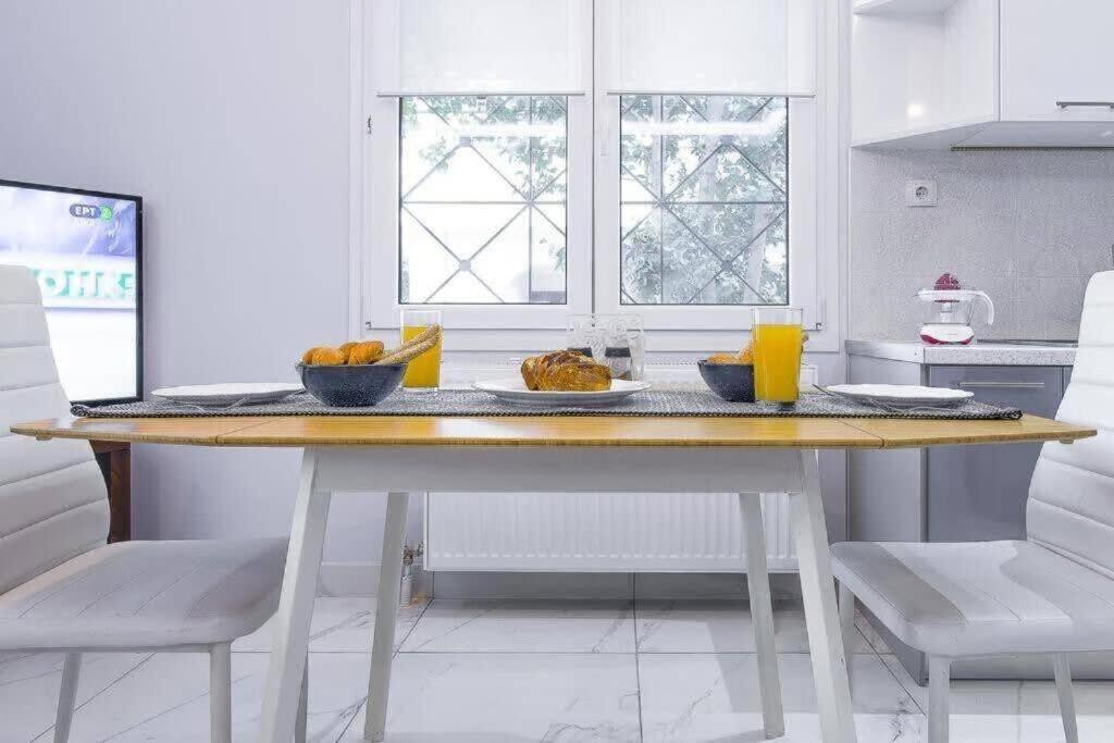 Modern Fully-Equipped House, 5 Min Walk From Metro Villa Atina Dış mekan fotoğraf