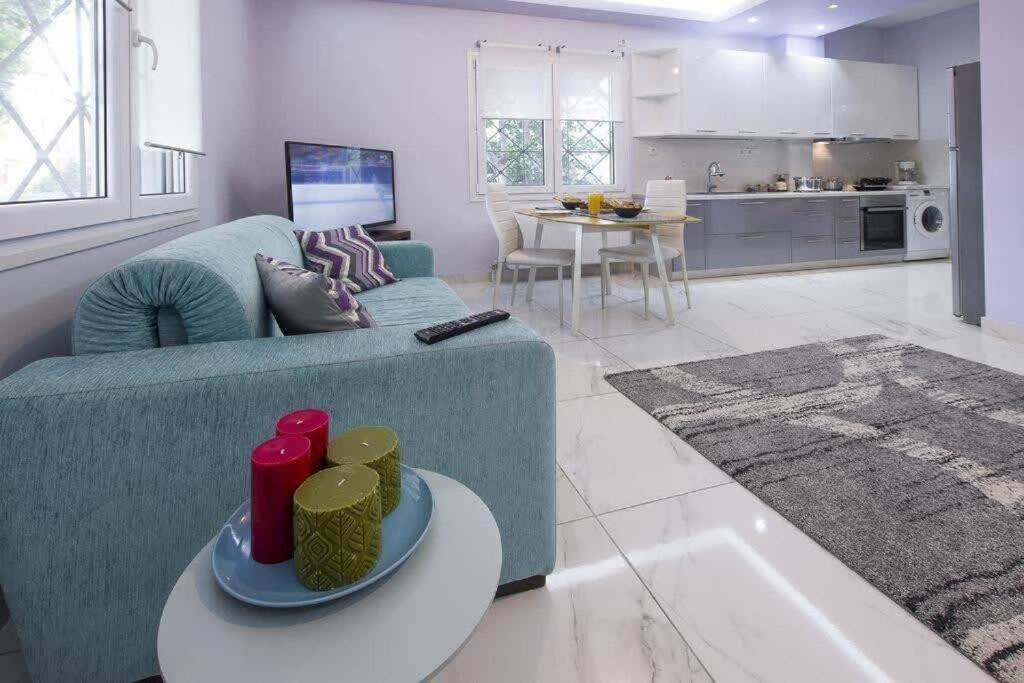 Modern Fully-Equipped House, 5 Min Walk From Metro Villa Atina Dış mekan fotoğraf
